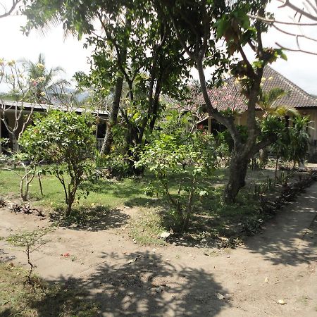 Pakuna Beach Senggigi Eksteriør billede