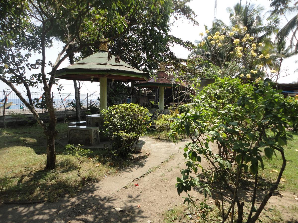 Pakuna Beach Senggigi Eksteriør billede