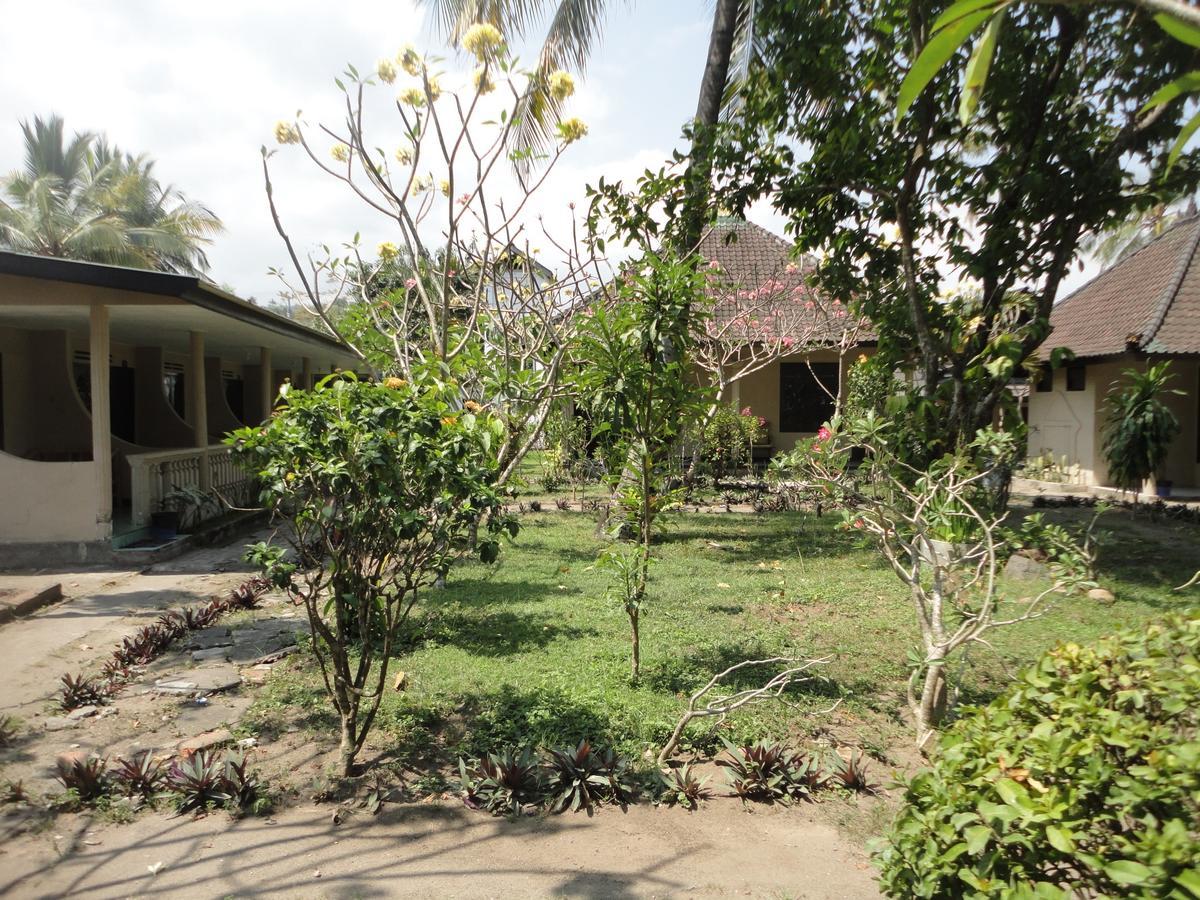Pakuna Beach Senggigi Eksteriør billede
