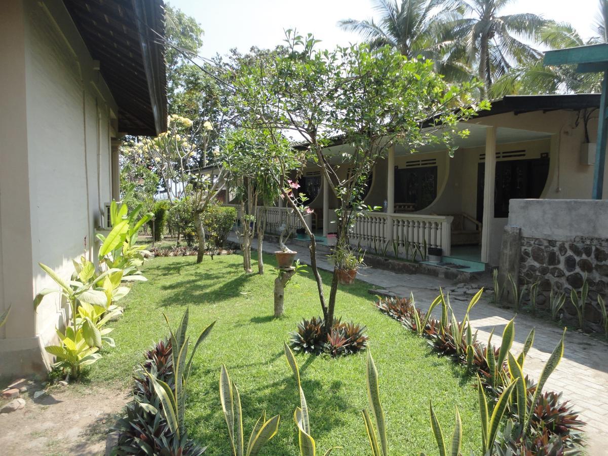 Pakuna Beach Senggigi Eksteriør billede